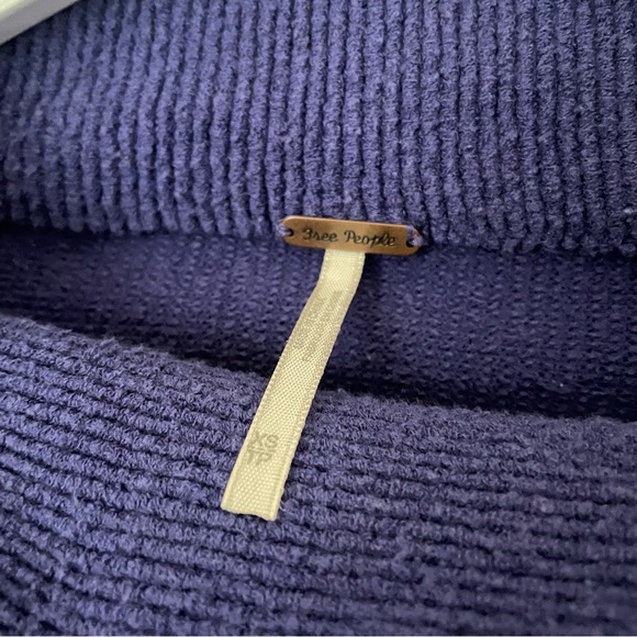 Free People Ottoman Tunic Sweater / Free People Sweater - Picture 4 of 6